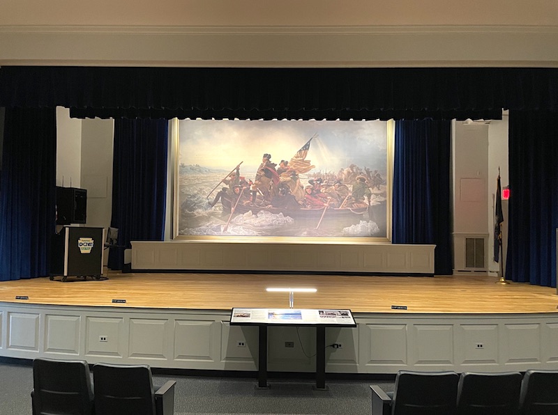 The digital full-size replica of Emanuel Leutze’s 1851 painting of Washington Crossing the Delaware at the PA Visitor’s Center