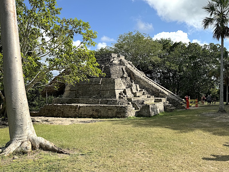 Las Vasijas (The Temple of the Vessels) in the Gran Basamento at Chacchoben