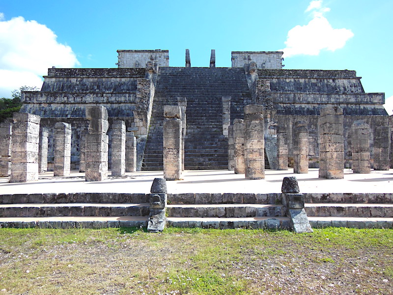 El Templo de Los Guerreros (The Temple of the Warriors) at Chichen Itza
