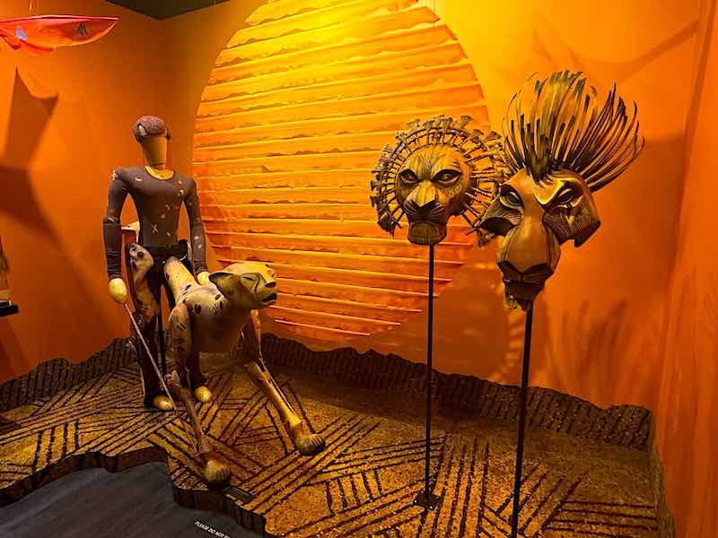 A tribute to Disney’s musical A Lion King featuring puppets and masks